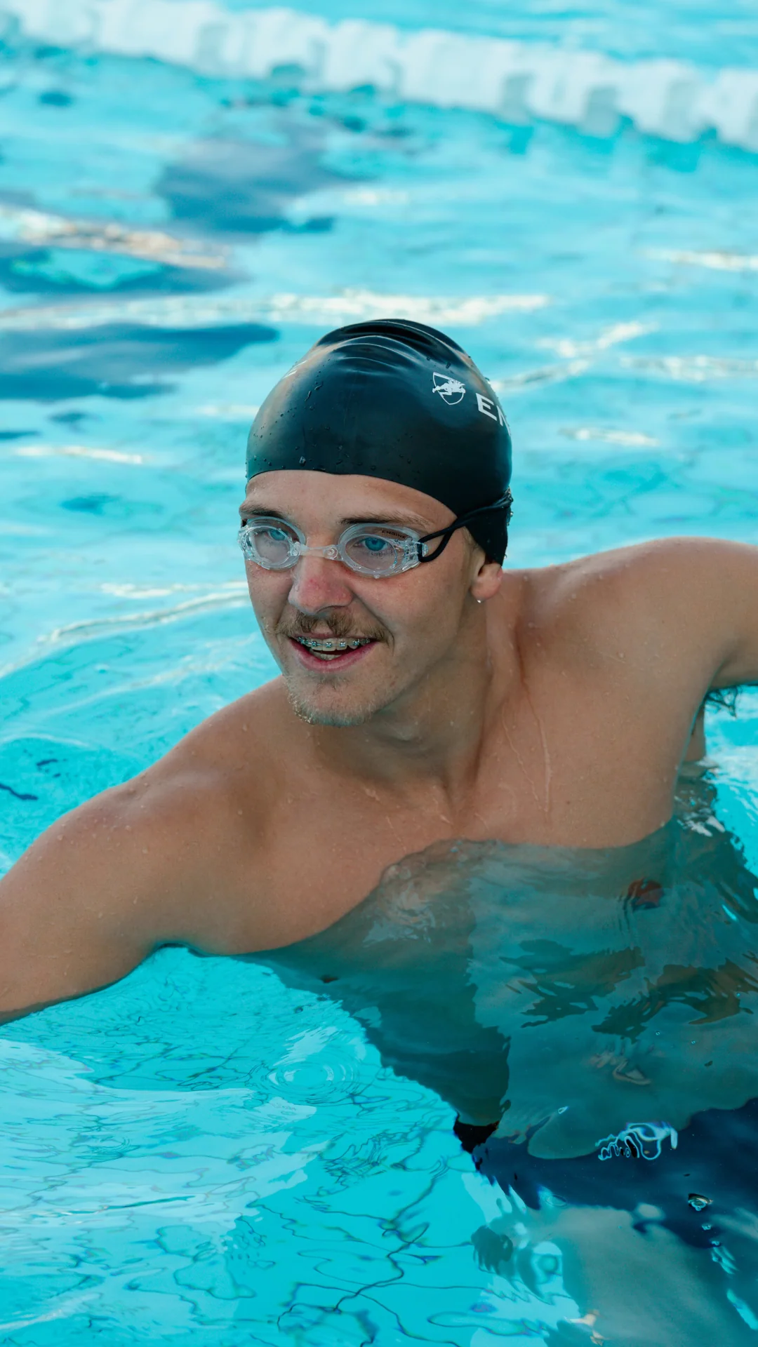 Weapon Goggle - Image 16